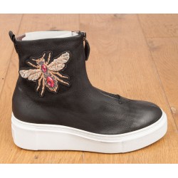 Lofina boot with insect...