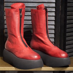 Lofina red boot on chunky...
